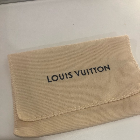 Louis Vuitton Key Pouch Cles Damier Azur - Picture 9 of 9